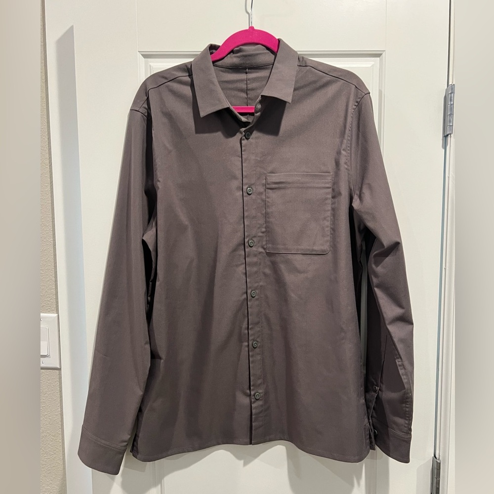 Men’s dress shirt